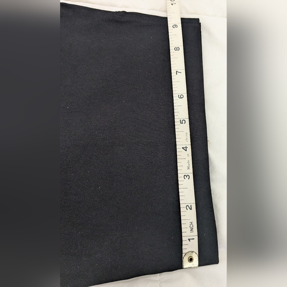 Classic black, pull on Capri pants by Pennington's in every story, 18 regular - Picture 8 of 12